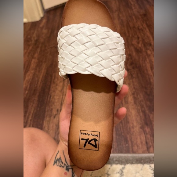 Dirty laundry sandals - Picture 3 of 4